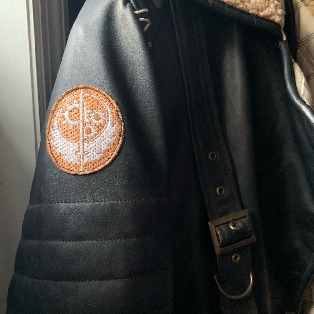 Trench Coat (Fallout 4) - Picture 4 of 4